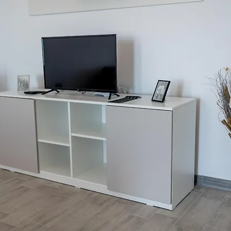 Sea View By Aaa Apartment *